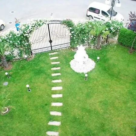 Plush, 1 Bed Apt, Dawn Park D Appartement *