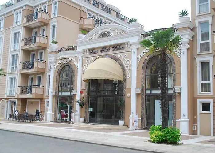 דירה Plush, 1 Bed Apt, Dawn Park D סאני ביץ'