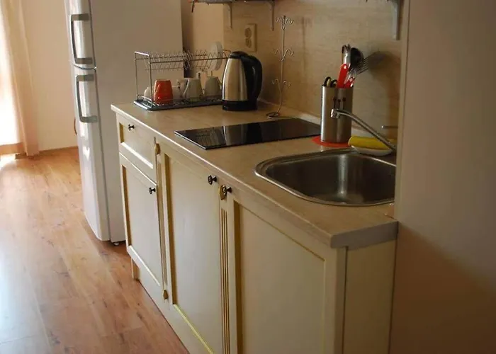 Plush, 1 Bed Apt, Dawn Park D * סאני ביץ'